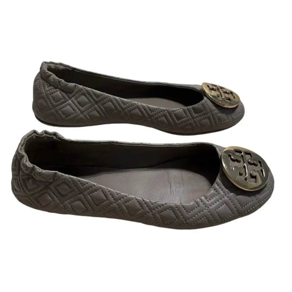 Tory Burch Quilted Minnie Flats Women's Size 8 Dust Storm Gold Logo